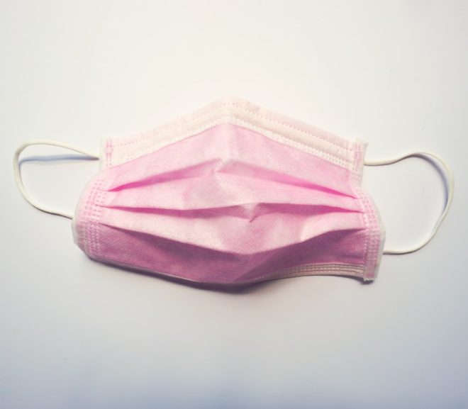 “Il rosa è un colore da femmine”: quando la mascolinità si rivela fragile