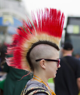 Capelli non binary: genderfluid haircut e tagli capelli corti unisex